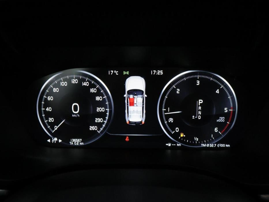VOLVO XC60 2018