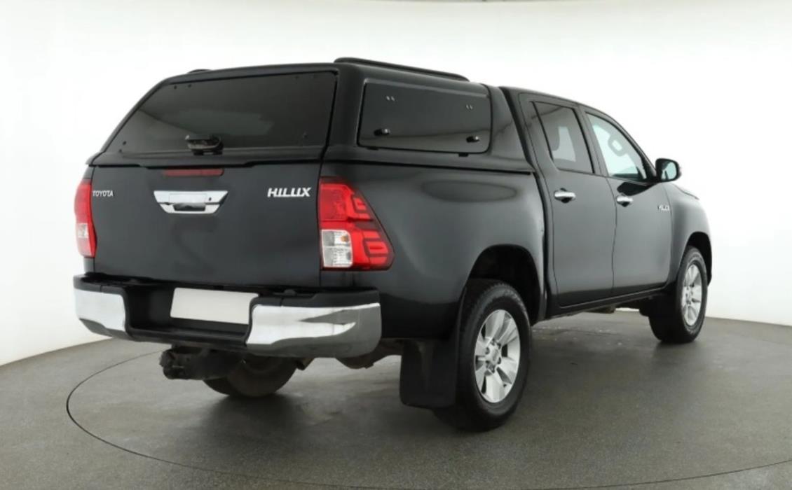 TOYOTA HILUX 2020