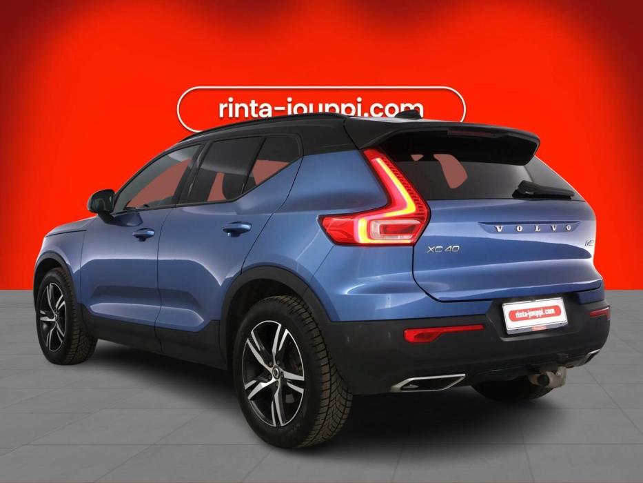 VOLVO XC40 2020