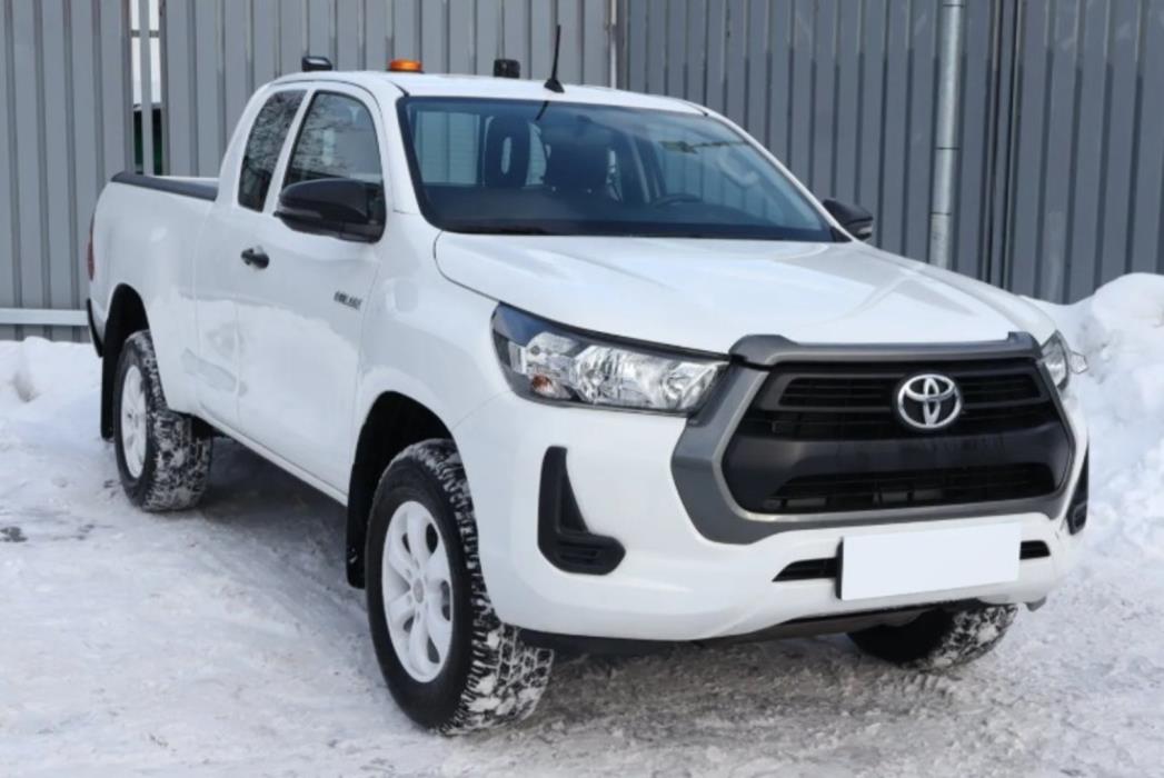 TOYOTA HILUX 2023