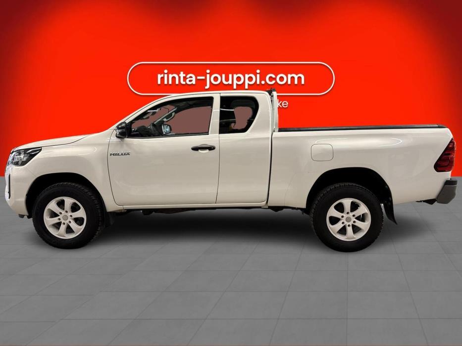 TOYOTA HILUX 2023