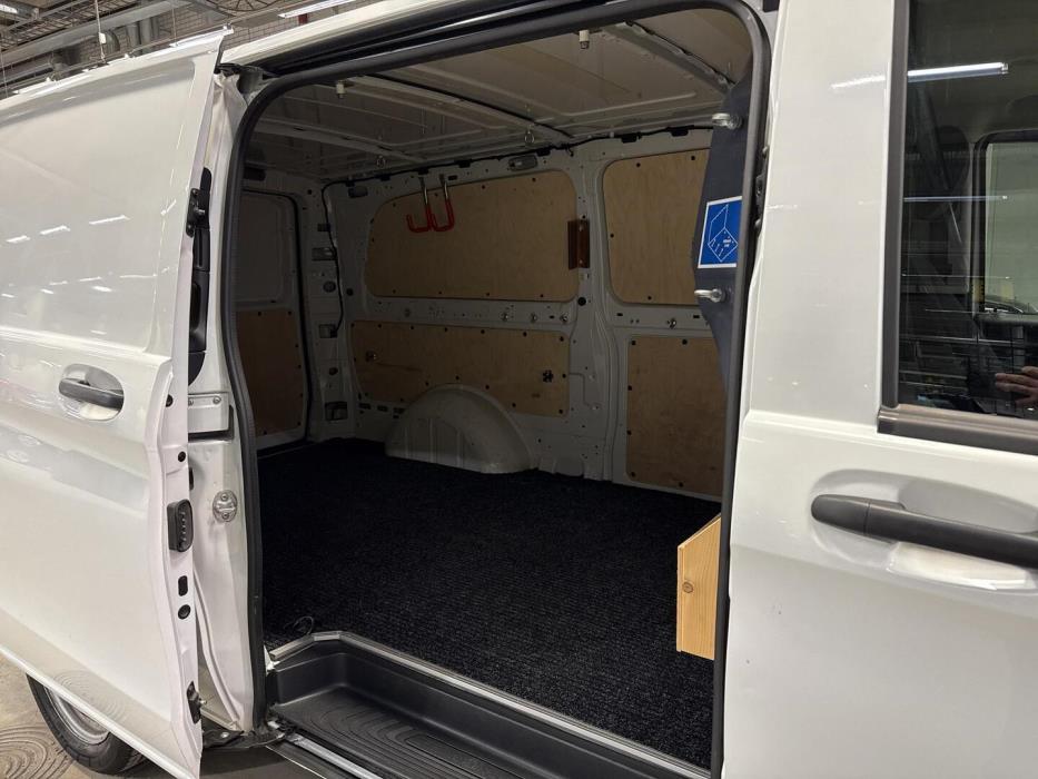 MERCEDES-BENZ VITO 2021
