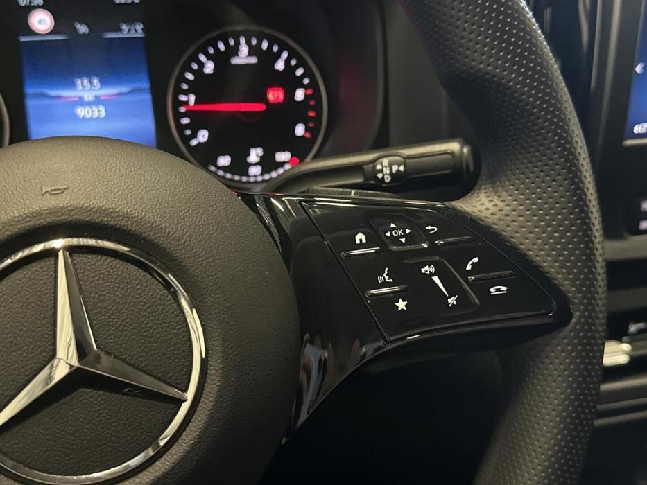 MERCEDES-BENZ VITO 2025