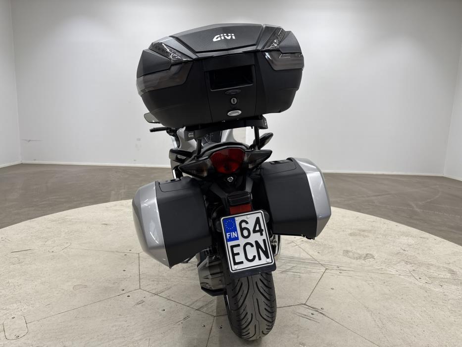 HONDA VFR 2011