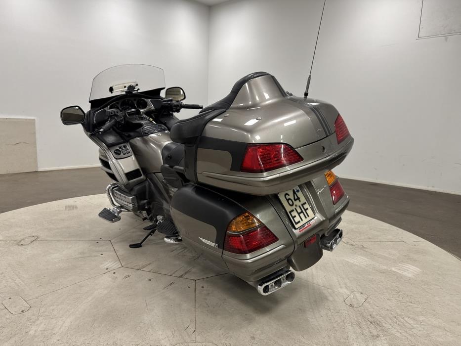 HONDA GL 2005