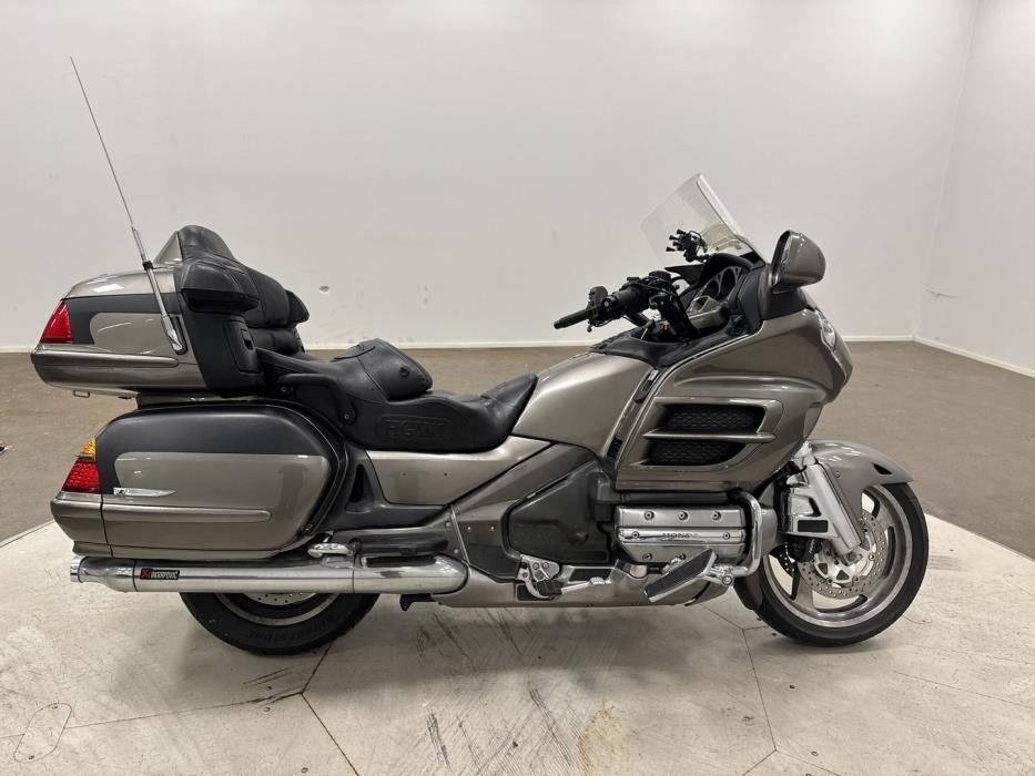 HONDA GL 2005