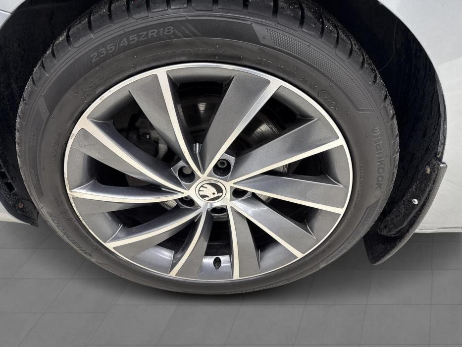 SKODA Superb 2018
