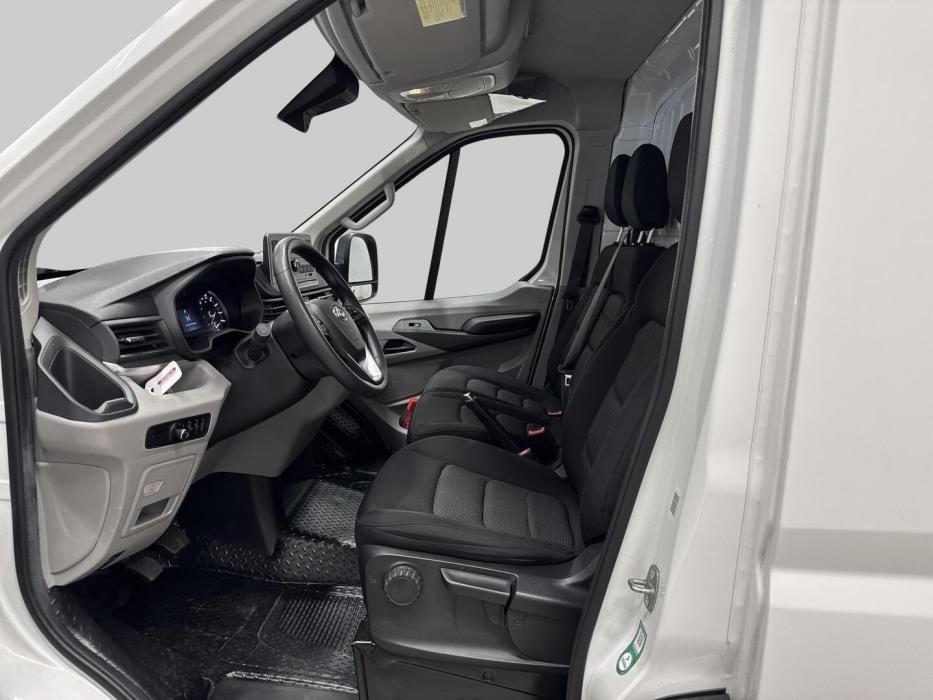 MAXUS DELIVER 9 2022