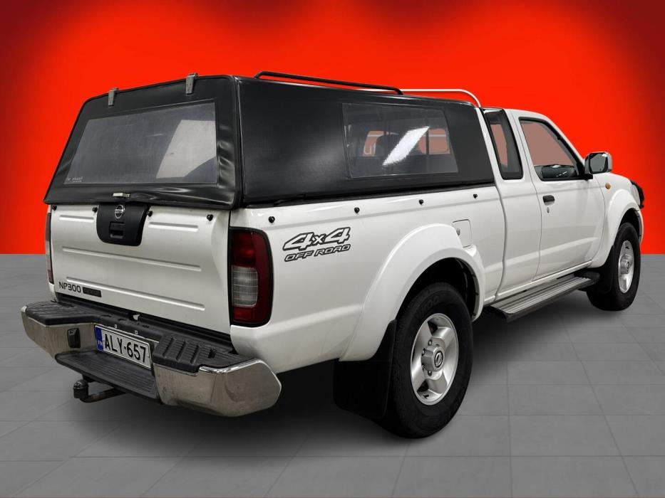 NISSAN NP300 2008