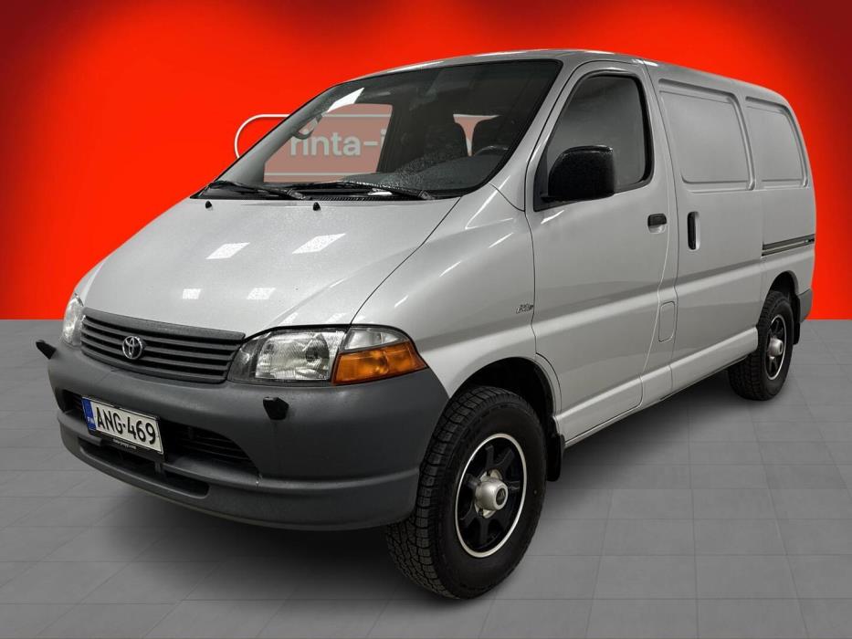 TOYOTA Hiace 2005
