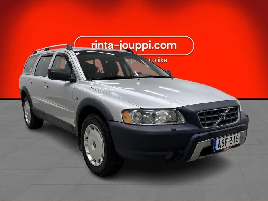 VOLVO XC70 2004