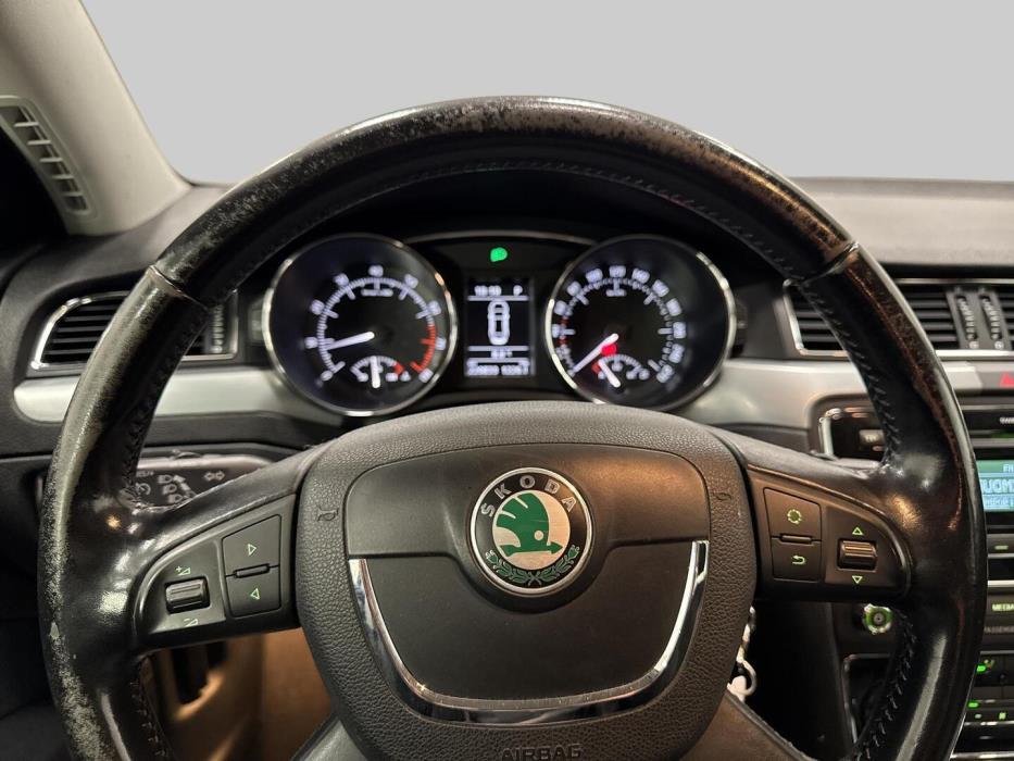 SKODA Superb 2009