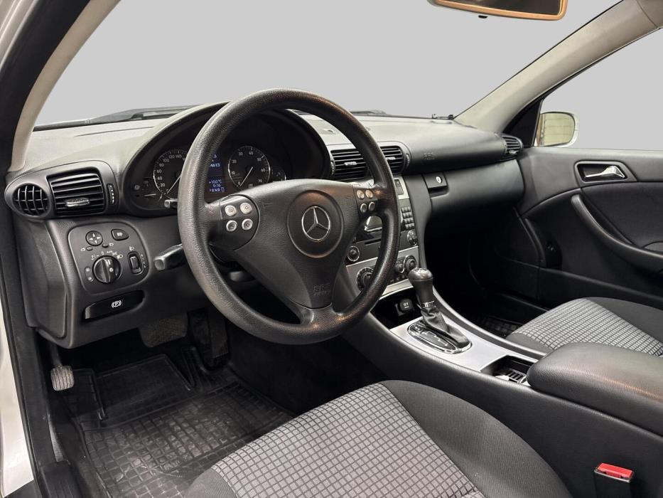 MERCEDES-BENZ C 2006