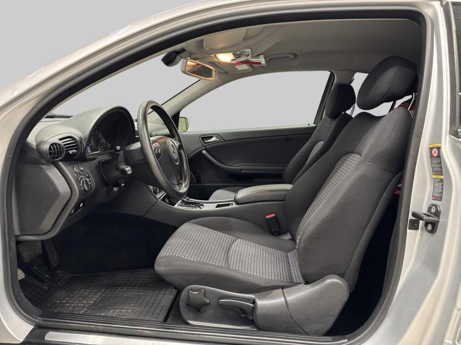 MERCEDES-BENZ C 2006
