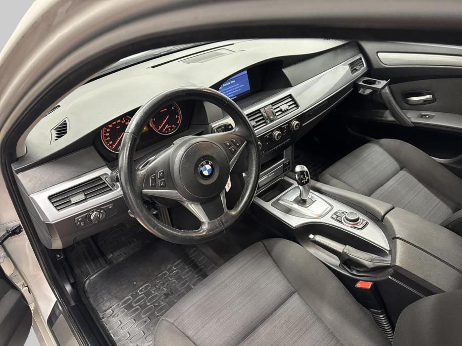 BMW 520 2009