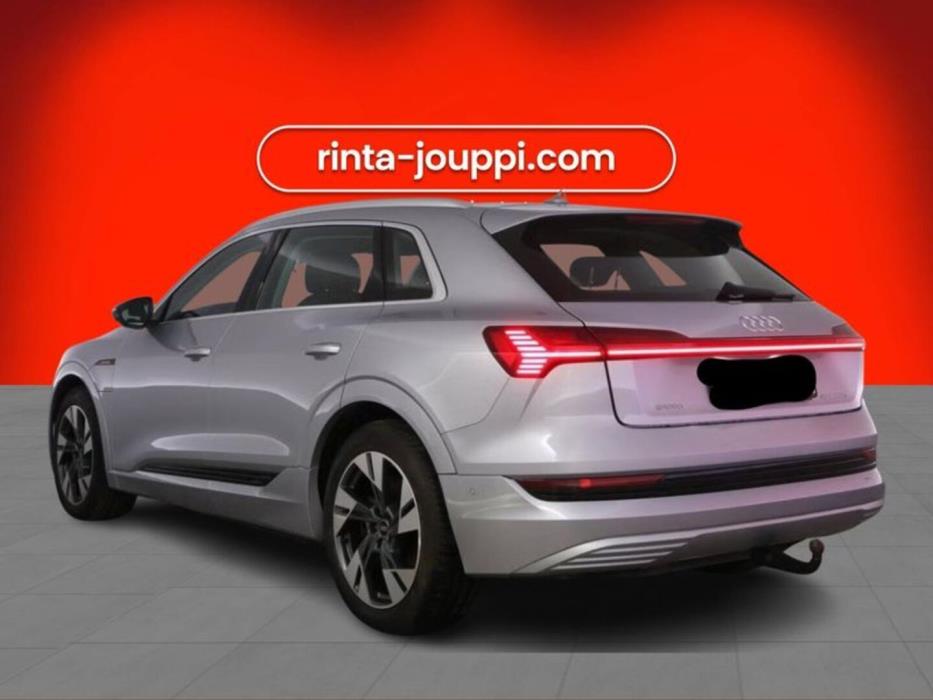 AUDI e-tron 2021