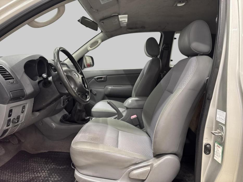 TOYOTA Hilux 2008