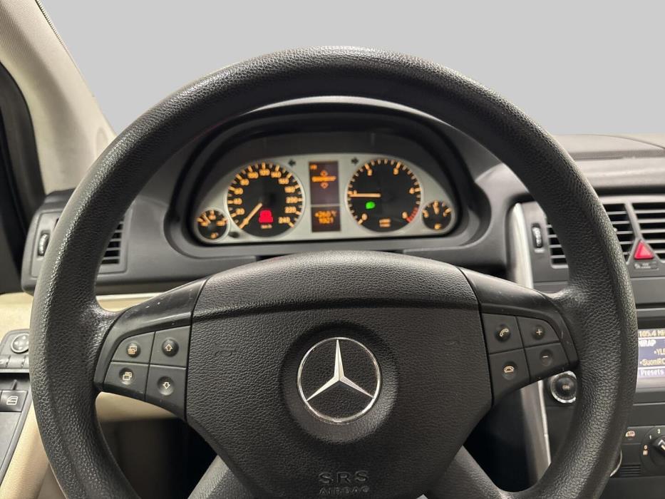 MERCEDES-BENZ B 2008