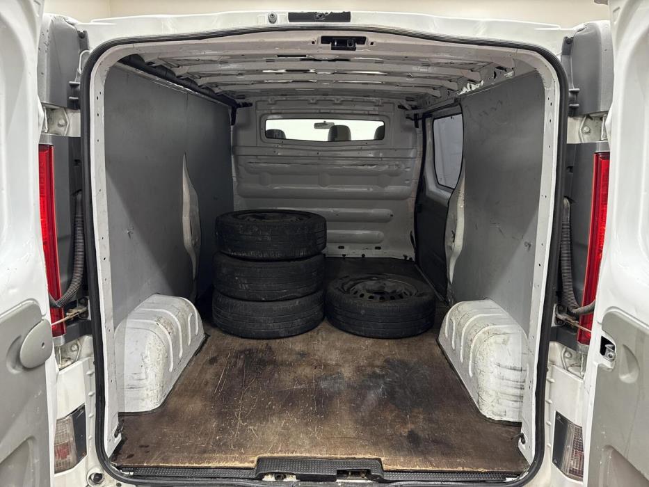 NISSAN Primastar 2011