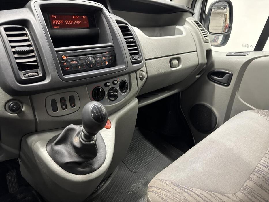 NISSAN Primastar 2011