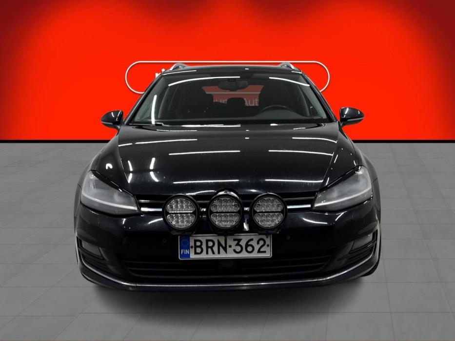 VOLKSWAGEN Golf 2014