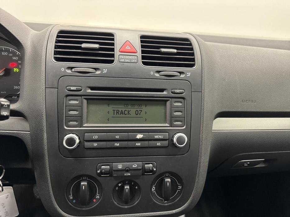 VOLKSWAGEN Jetta 2005