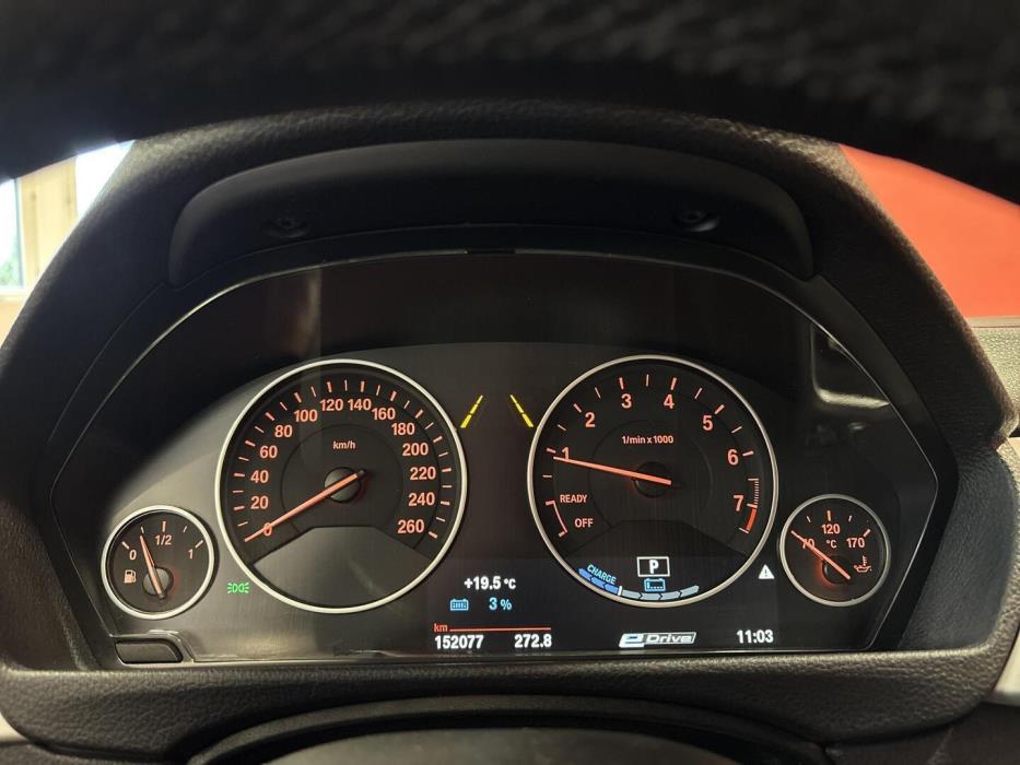 BMW 330 2017