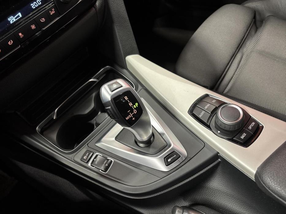 BMW 330 2017