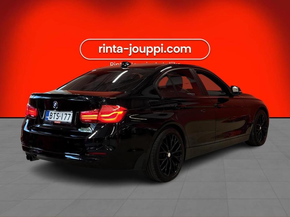 BMW 330 2017