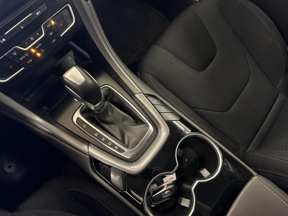 FORD MONDEO 2018
