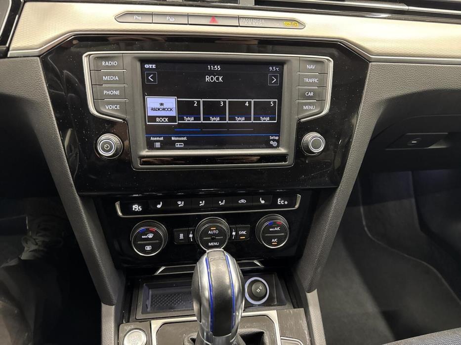 VOLKSWAGEN Passat 2017