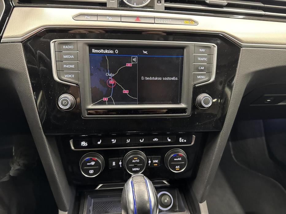 VOLKSWAGEN Passat 2017