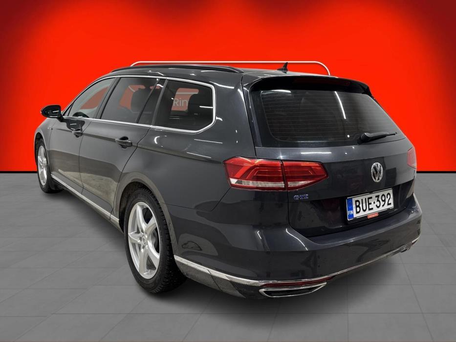 VOLKSWAGEN Passat 2017