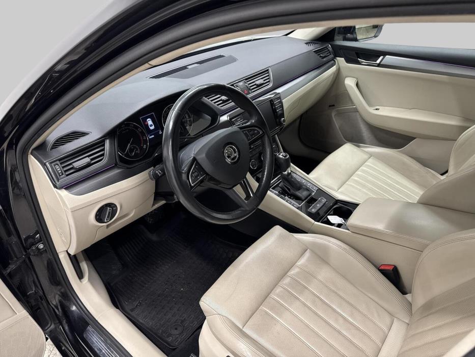 SKODA Superb 2017