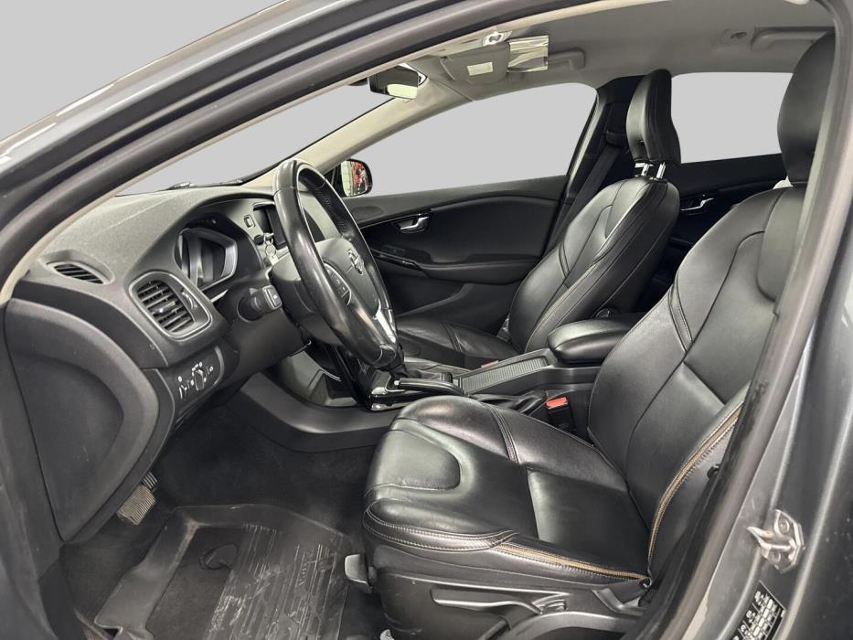 VOLVO V40 Cross Country 2019