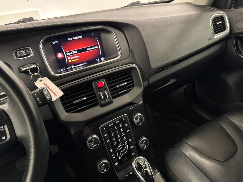 VOLVO V40 Cross Country 2019