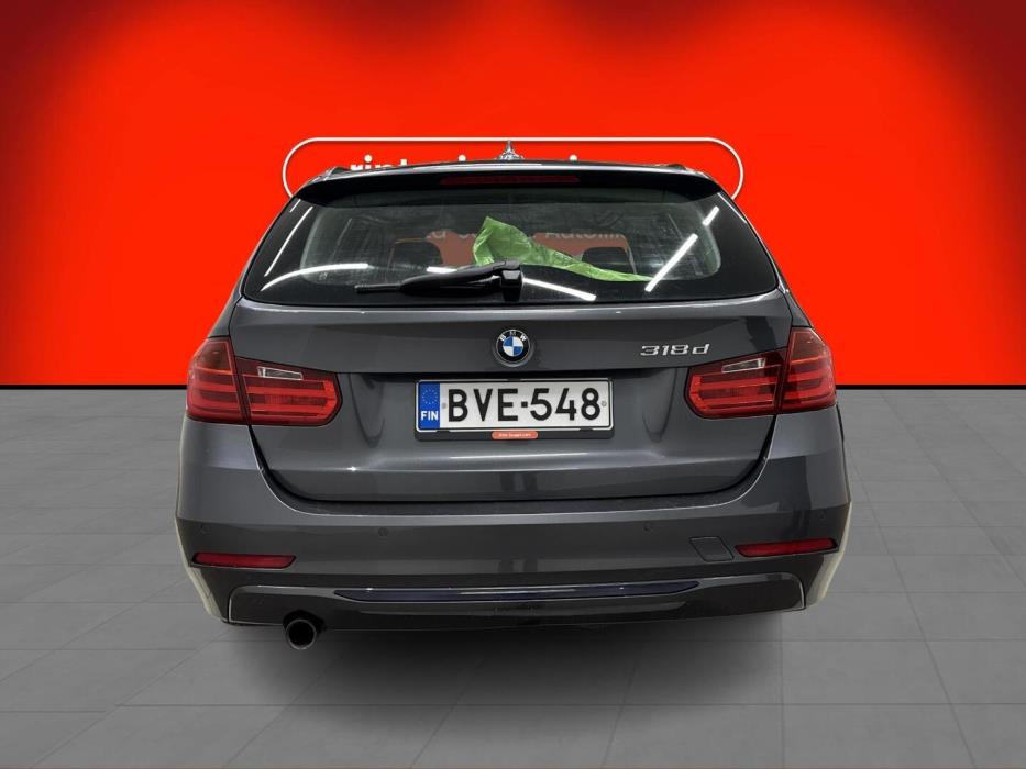 BMW 318 2014