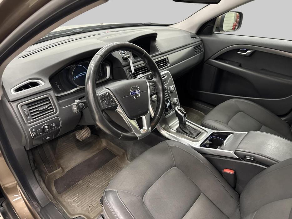VOLVO XC70 2016