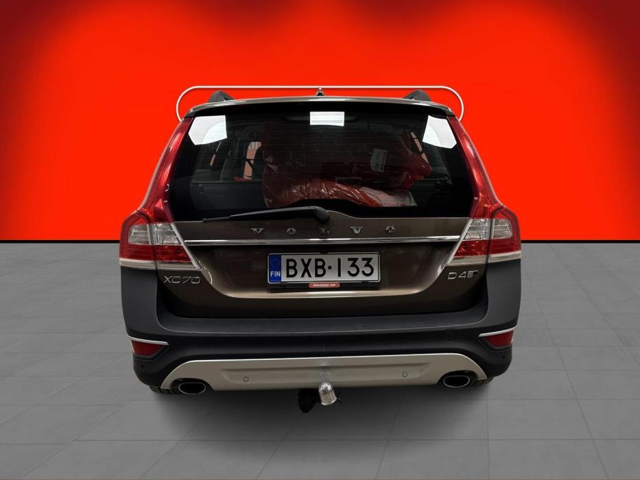 VOLVO XC70 2016