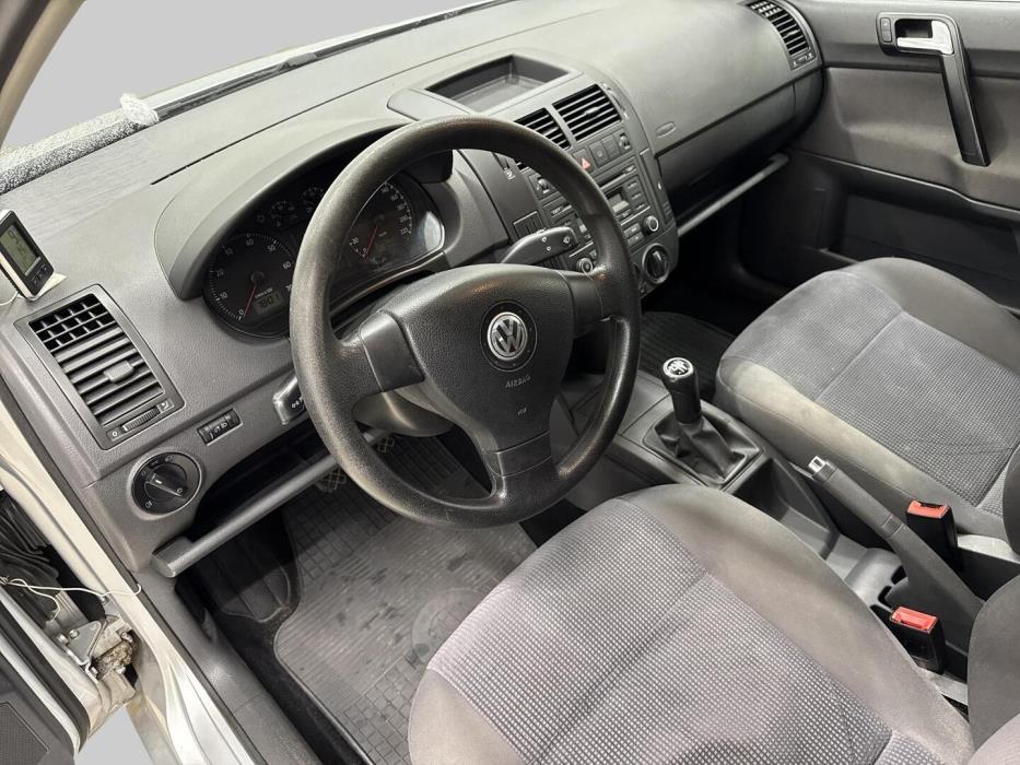 VOLKSWAGEN Polo 2007