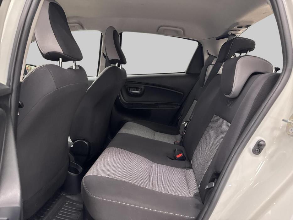 TOYOTA Yaris 2019