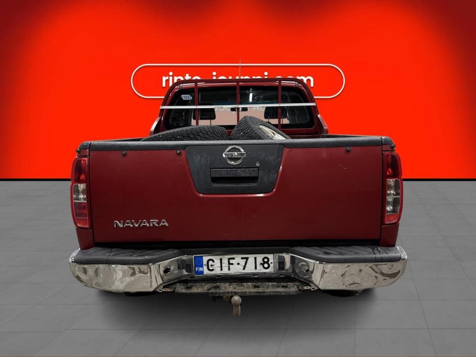 NISSAN Navara 2012