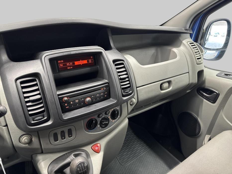 NISSAN Primastar 2012