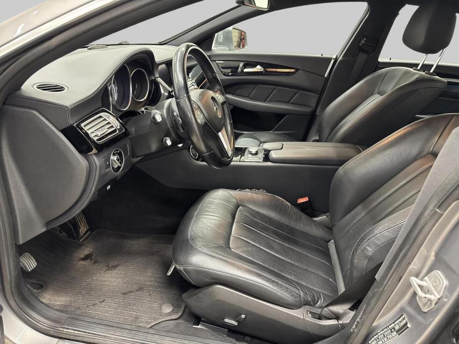 MERCEDES-BENZ CLS 2012