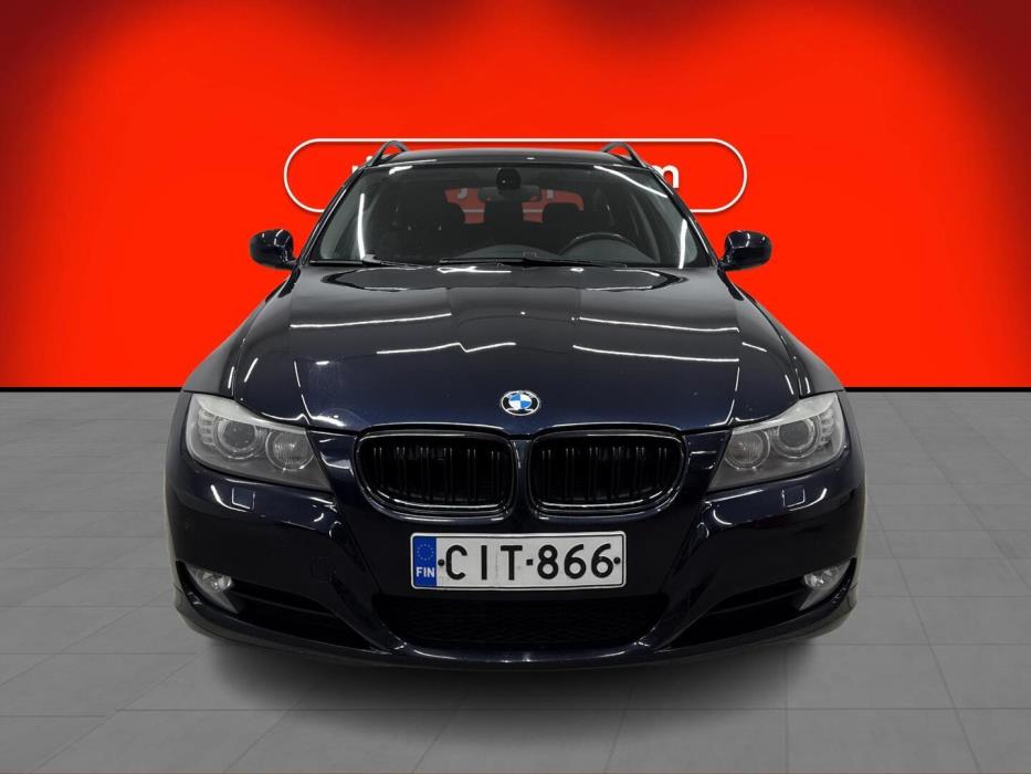 BMW 330 2008