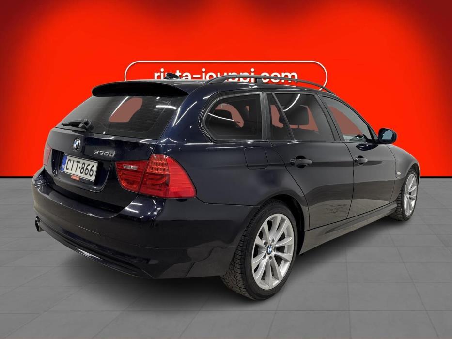 BMW 330 2008