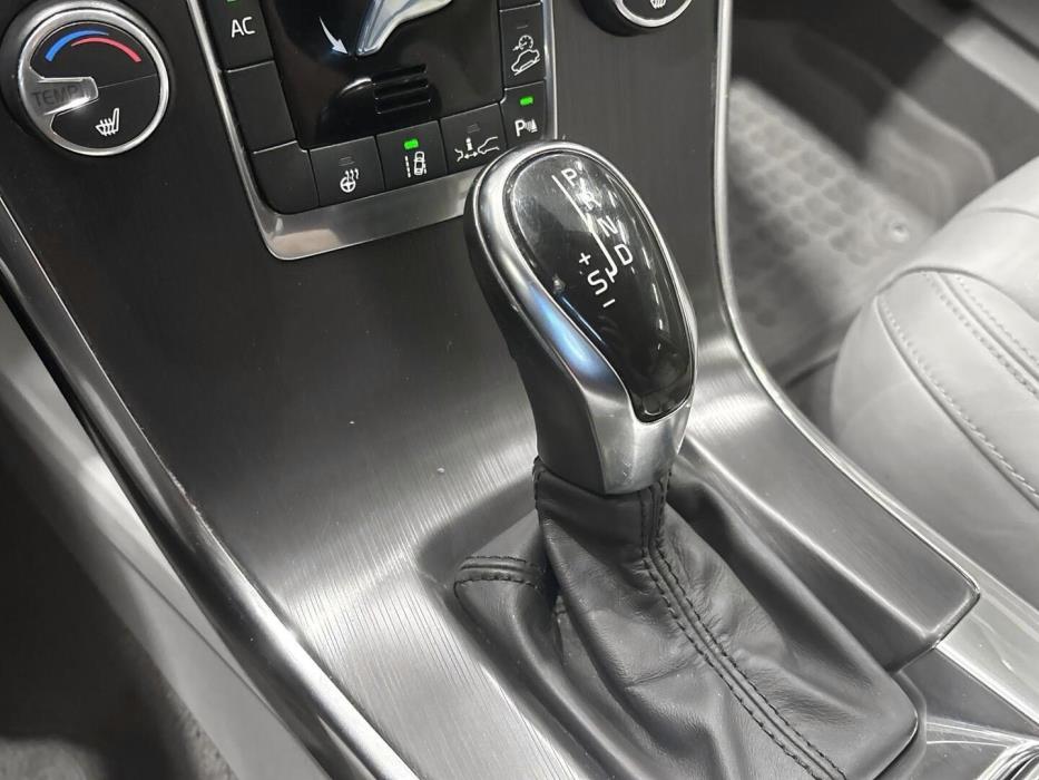VOLVO XC60 2013