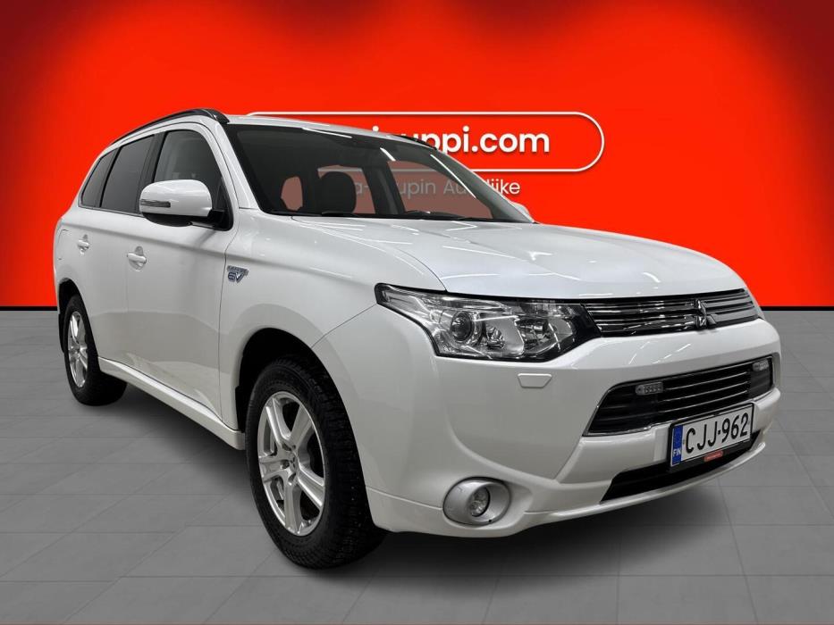 MITSUBISHI Outlander PHEV 2014