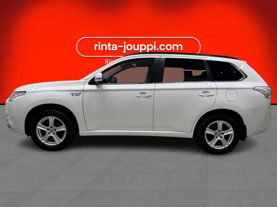 MITSUBISHI Outlander PHEV 2014