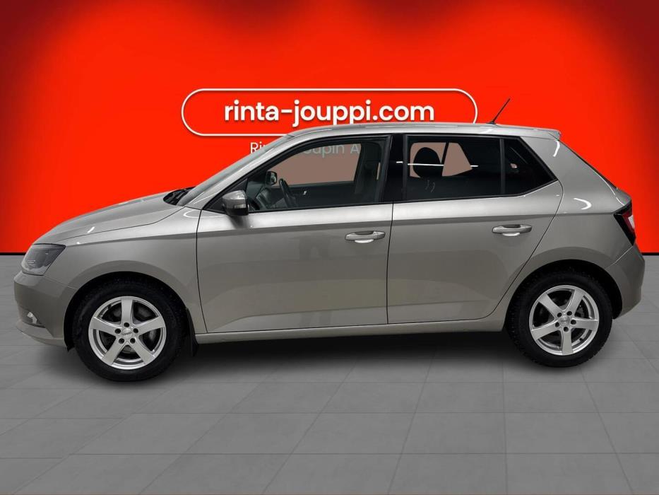 SKODA Fabia 2015